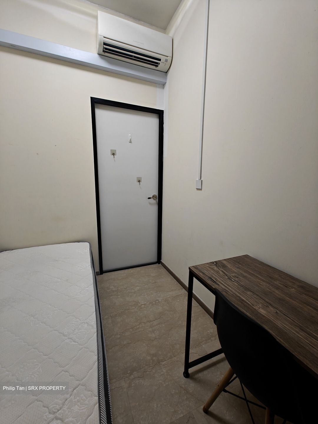 Simsville (D14), Condominium #580776171